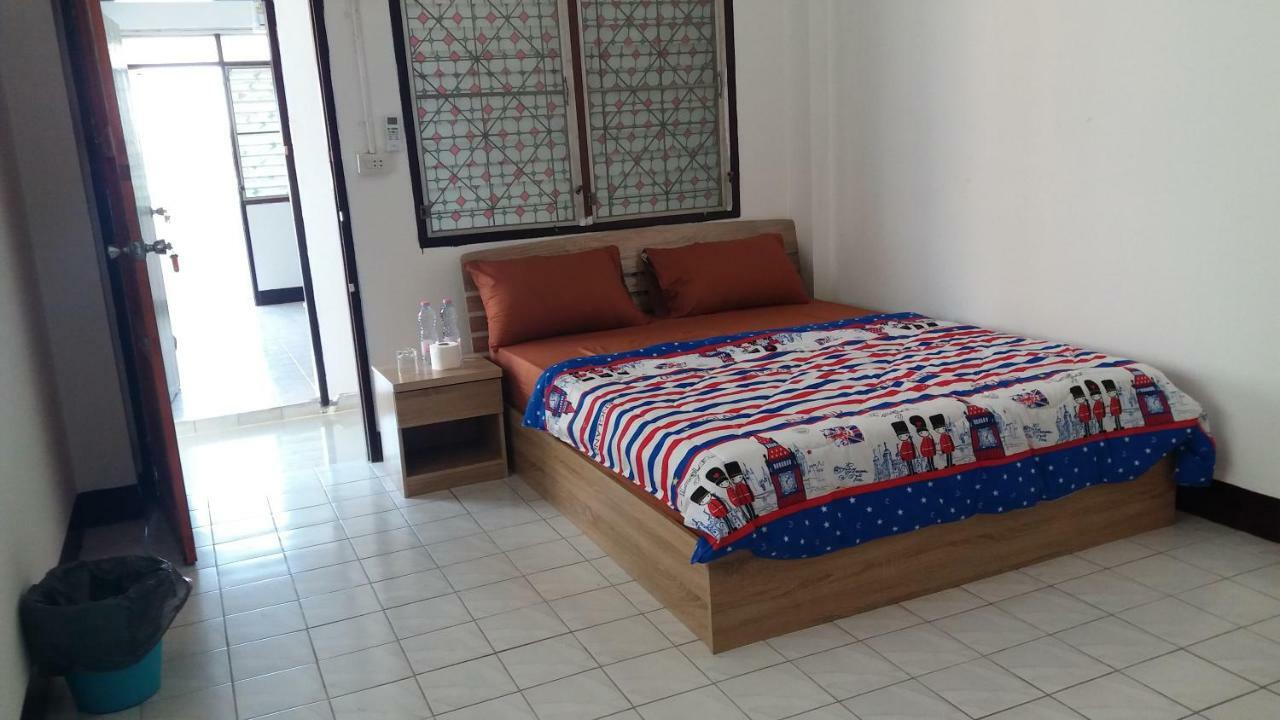 Natcha Place Thammasat Rangsit Бангкок Экстерьер фото